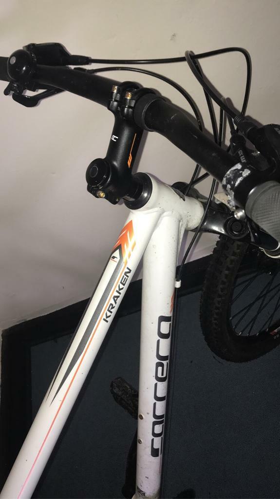 carrera kraken white and orange